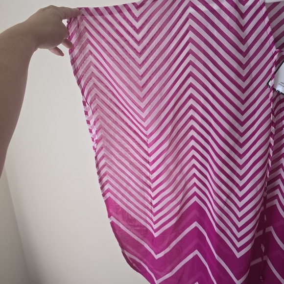 ⭐️40% Off⭐️ CZ Collection Beach Coverup - Picture 6 of 8